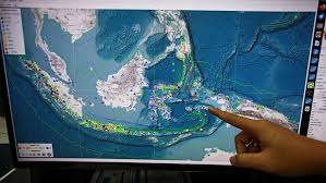 Peta di Saku yang Menyelamatkan Nyawa: Mengapa Aplikasi Tracker Gempa & Aurora Terbaru April 2026 Kini Wajib Ada di HP Tiap Warga Indonesia